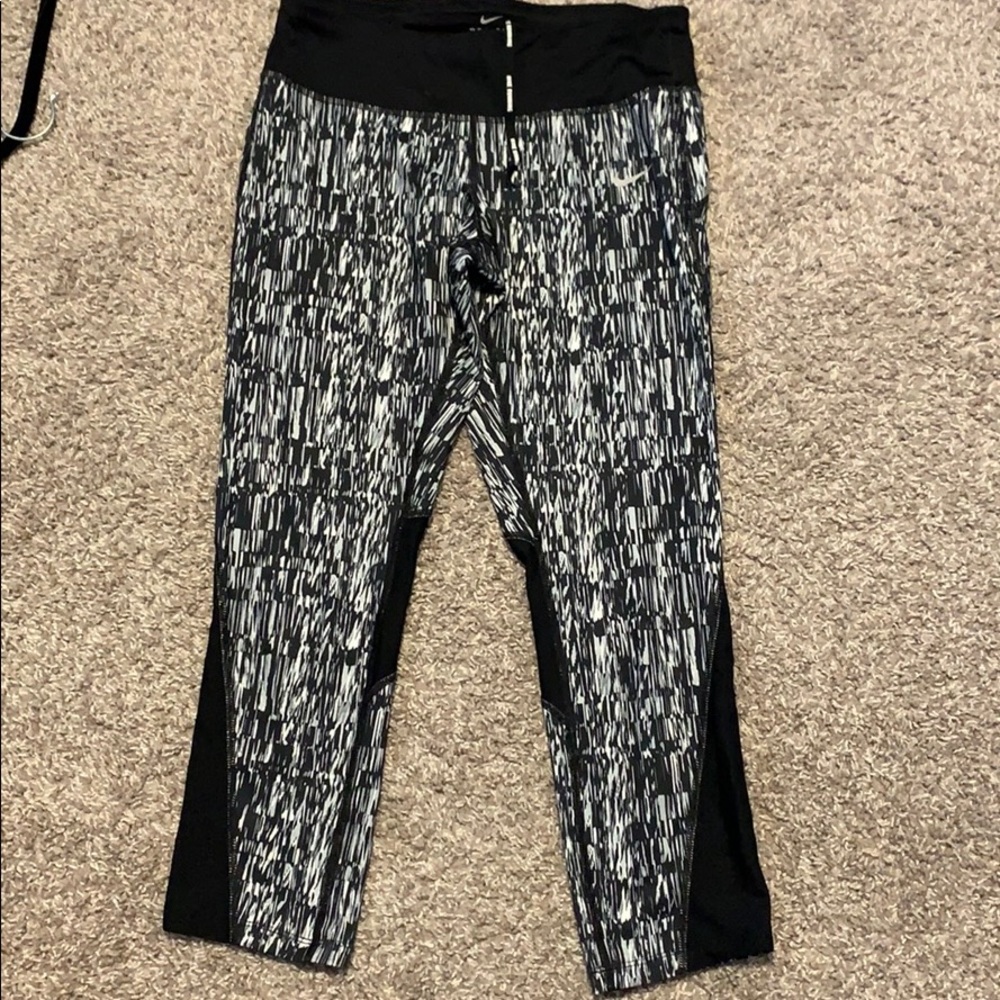 Nike leggings
